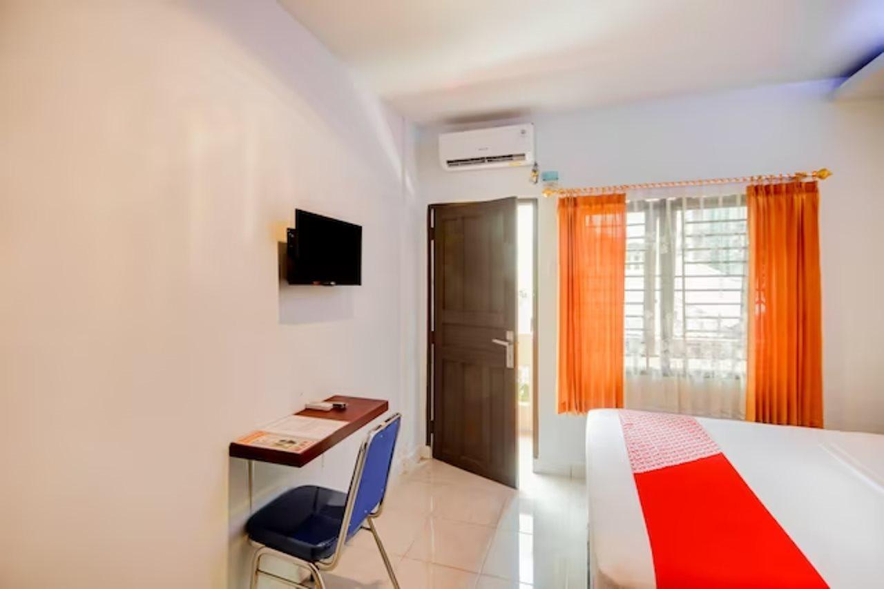 Teratai Guesthouse At Rs Adam Malik Medan Mitra Reddoorz Экстерьер фото